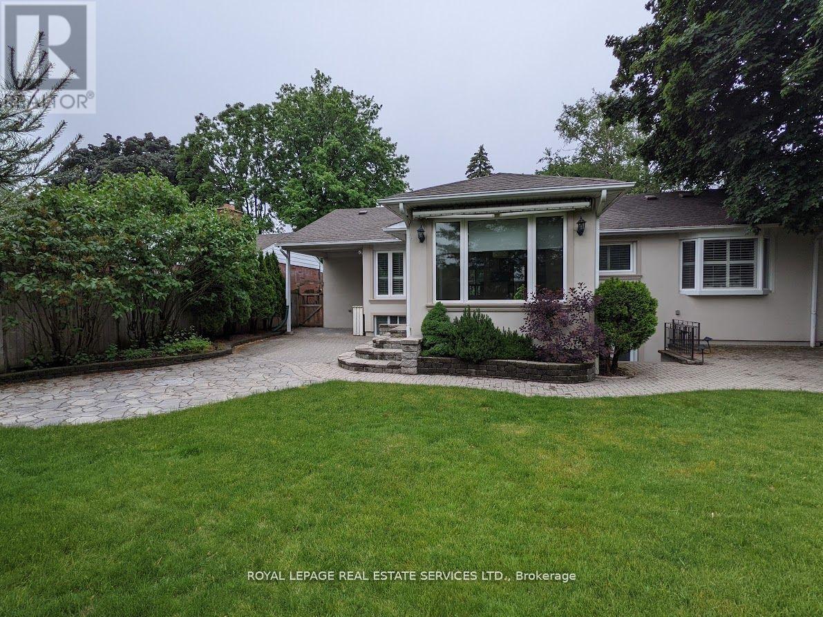 Detached at 1602 LINCOLNSHIRE BOULEVARD, Mississauga