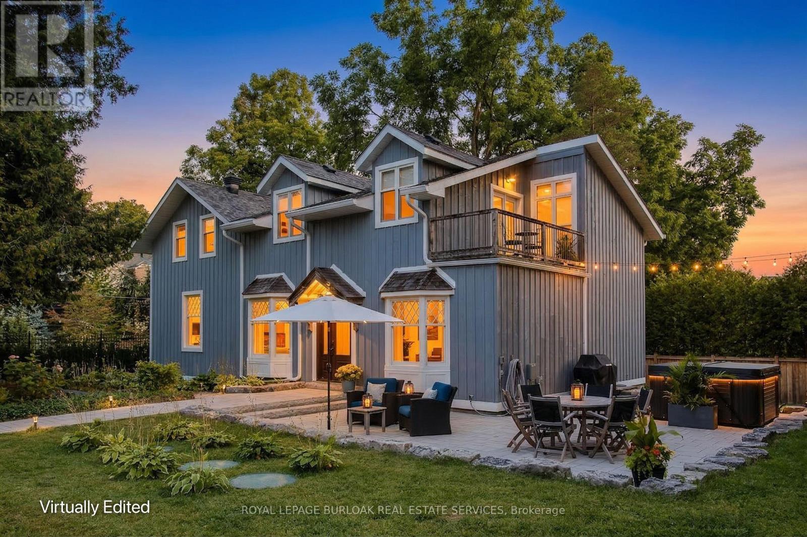 Detached at 6306 MCNIVEN ROAD, Burlington