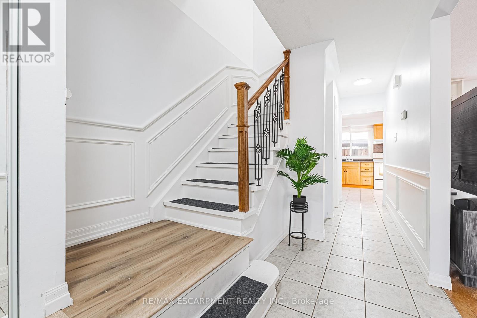Townhouse at 4 - 2220 UPPER MIDDLE ROAD, Burlington (Brant Hills)