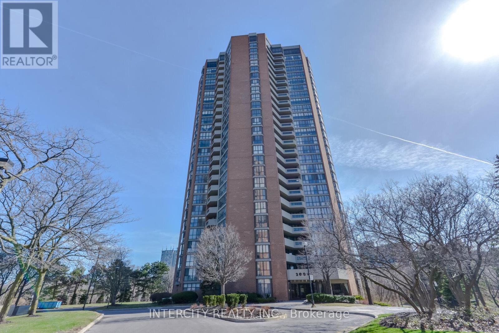 Apartment at 308 - 2000 ISLINGTON AVENUE, Toronto (Kingsview Village-The Westway)