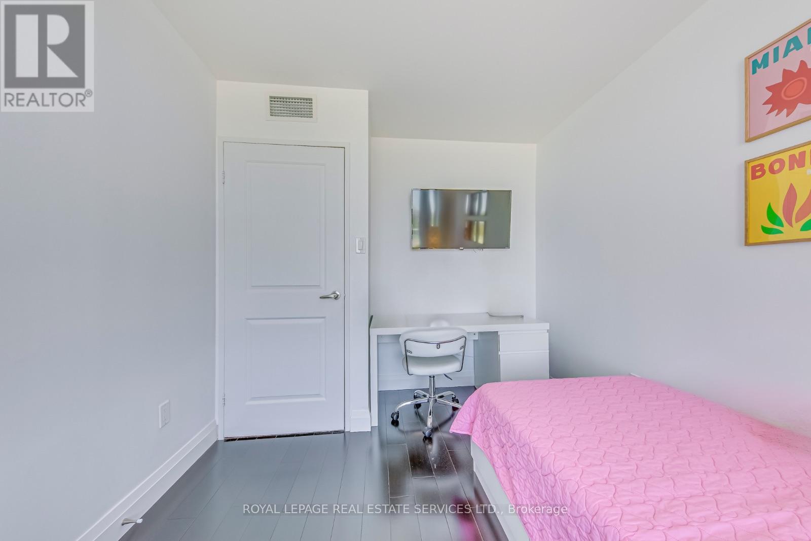 Apartment at 1607 - 2045 LAKE SHORE BOULEVARD W, Toronto