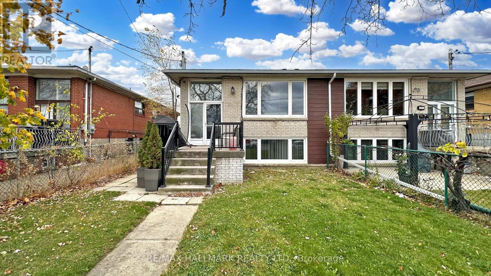 Semi-Detached/Link at LOWER - 3572 DUFFERIN STREET, Toronto (Downsview-Roding-CFB)
