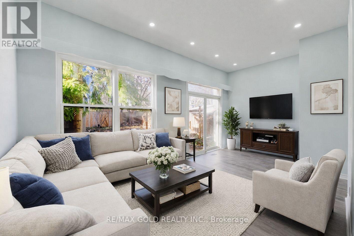 Semi-Detached/Link at 16 CRAWFORD DRIVE, Brampton (Madoc)