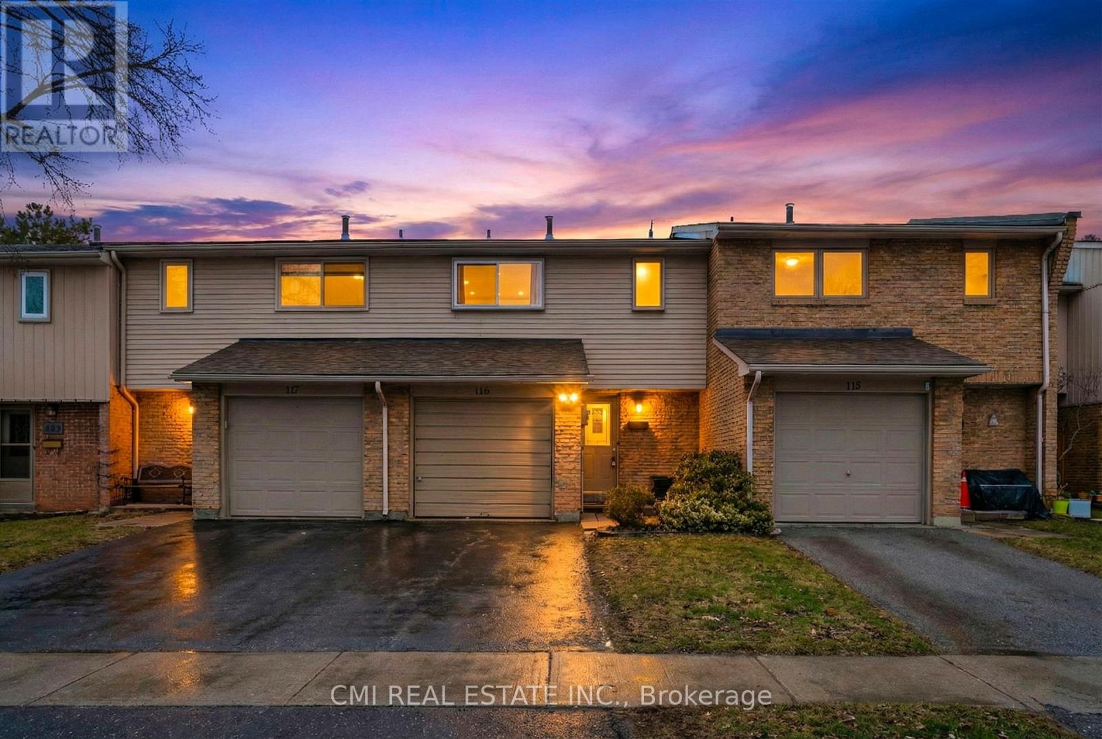 Townhouse at 116 - 1538 LANCASTER DRIVE, Oakville (FA Falgarwood)