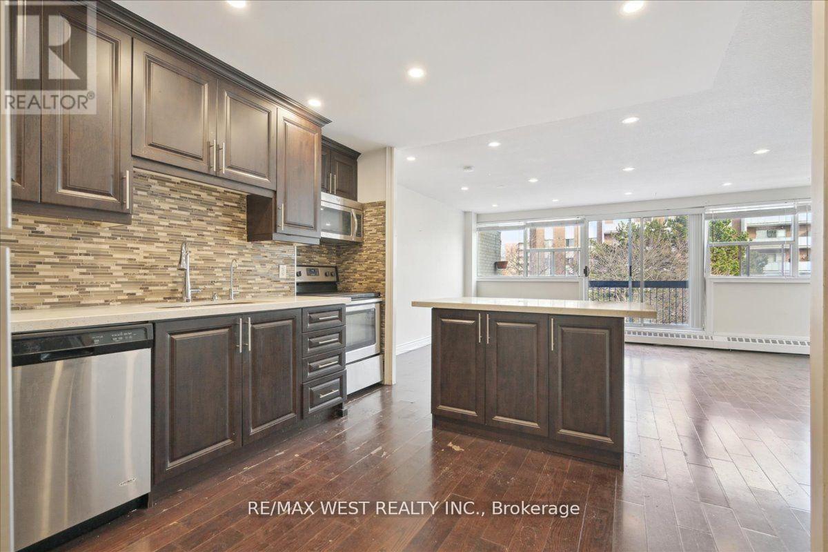 Apartment at 66 - 1624 BLOOR STREET E, Mississauga