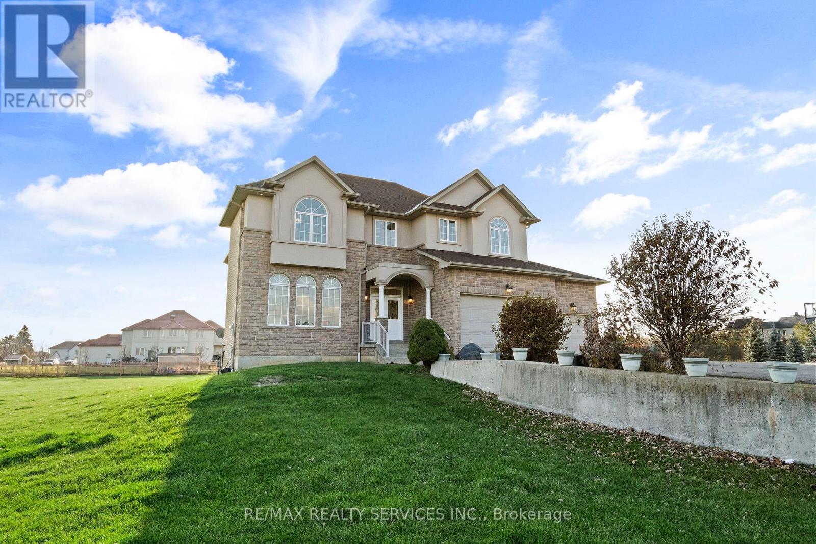 Detached at 5 FARINA DRIVE, Brampton (Toronto Gore Rural Estate)