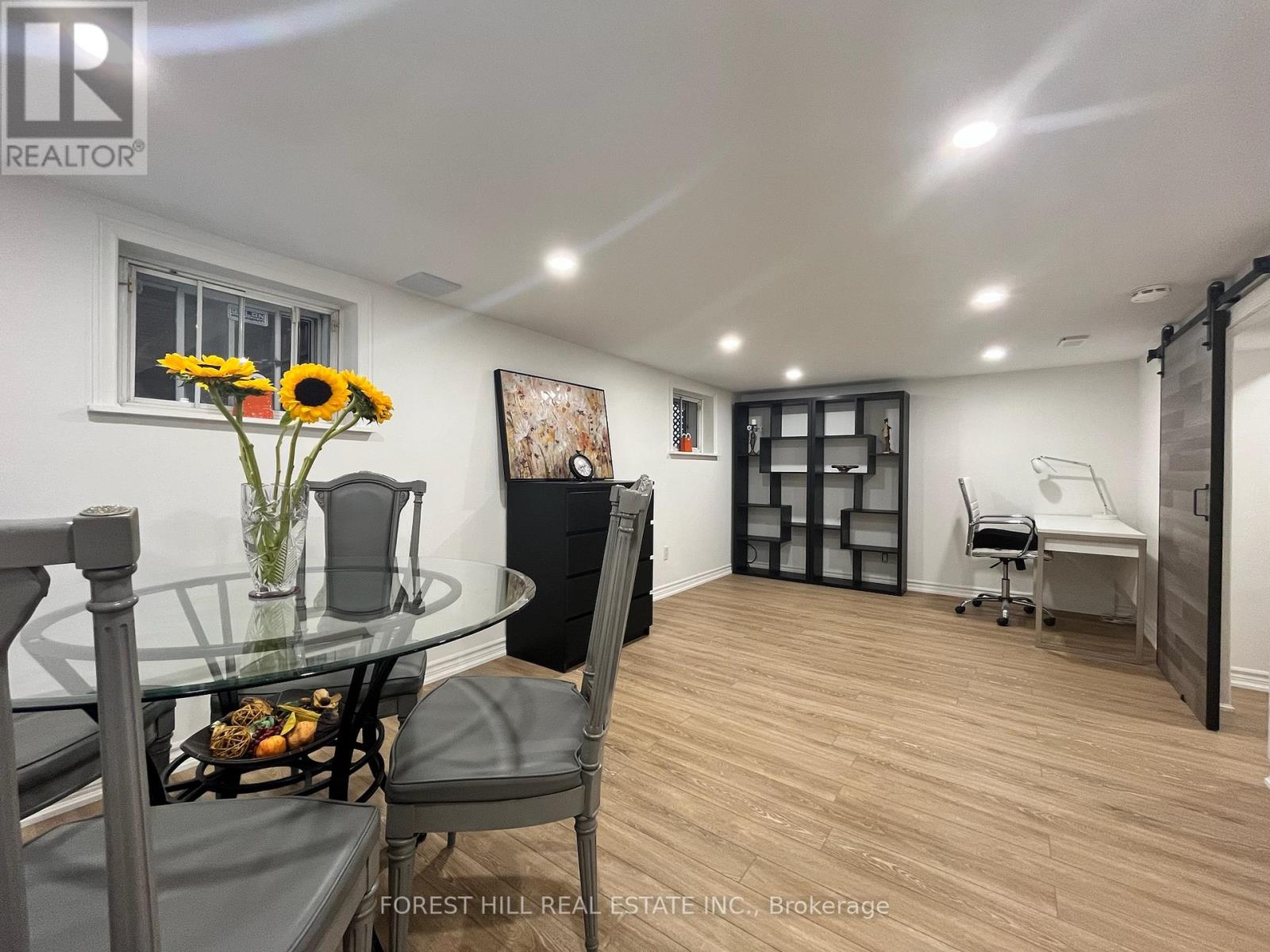Detached at BSMT - 960 BRIAR HILL AVENUE, Toronto (Briar Hill-Belgravia)