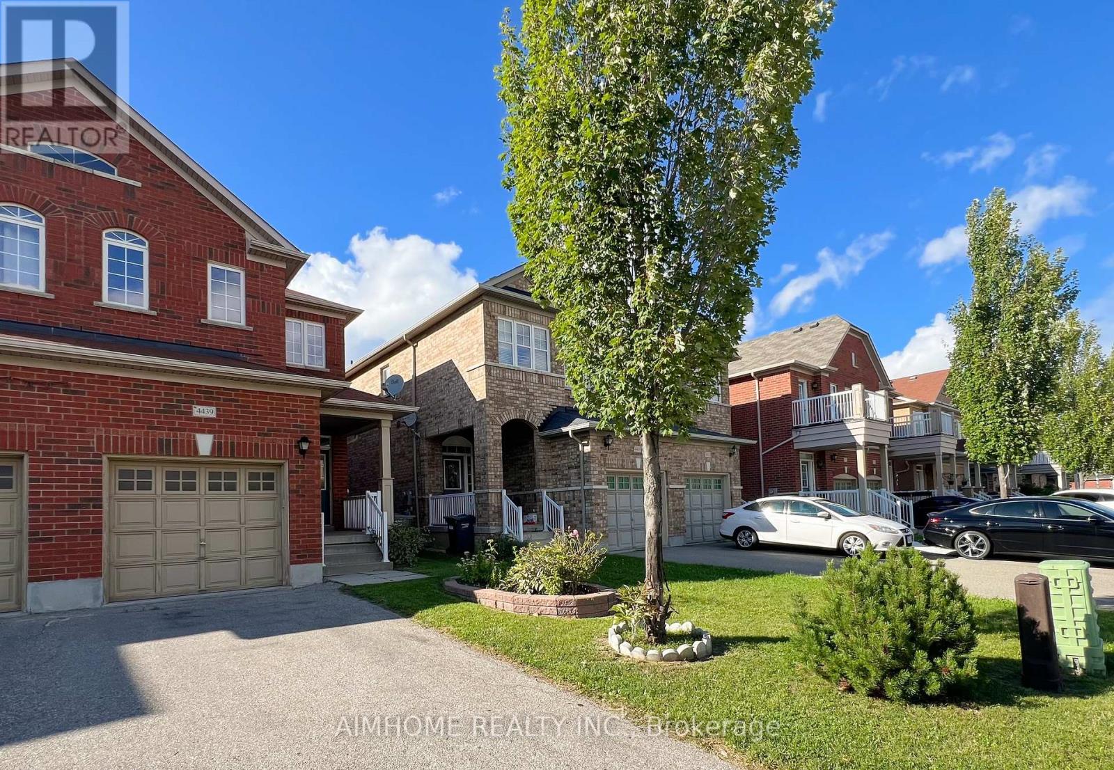 Semi-Detached/Link at 4439 CENTRETOWN WAY, Mississauga (Hurontario)