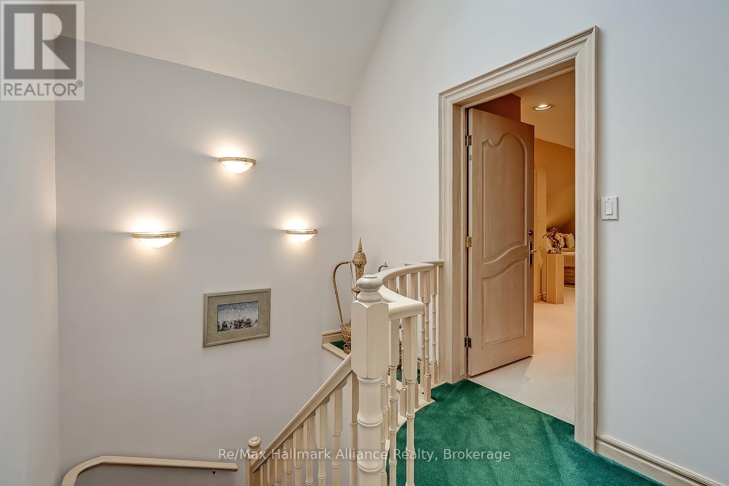 Detached at 3206 SHORELINE DRIVE, Oakville