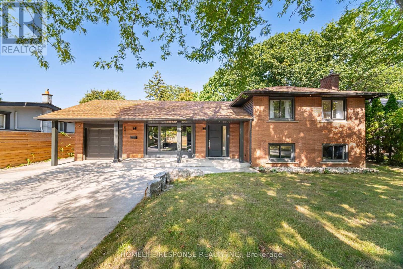 Detached at 5011 SPRUCE AVENUE, Burlington (Appleby)