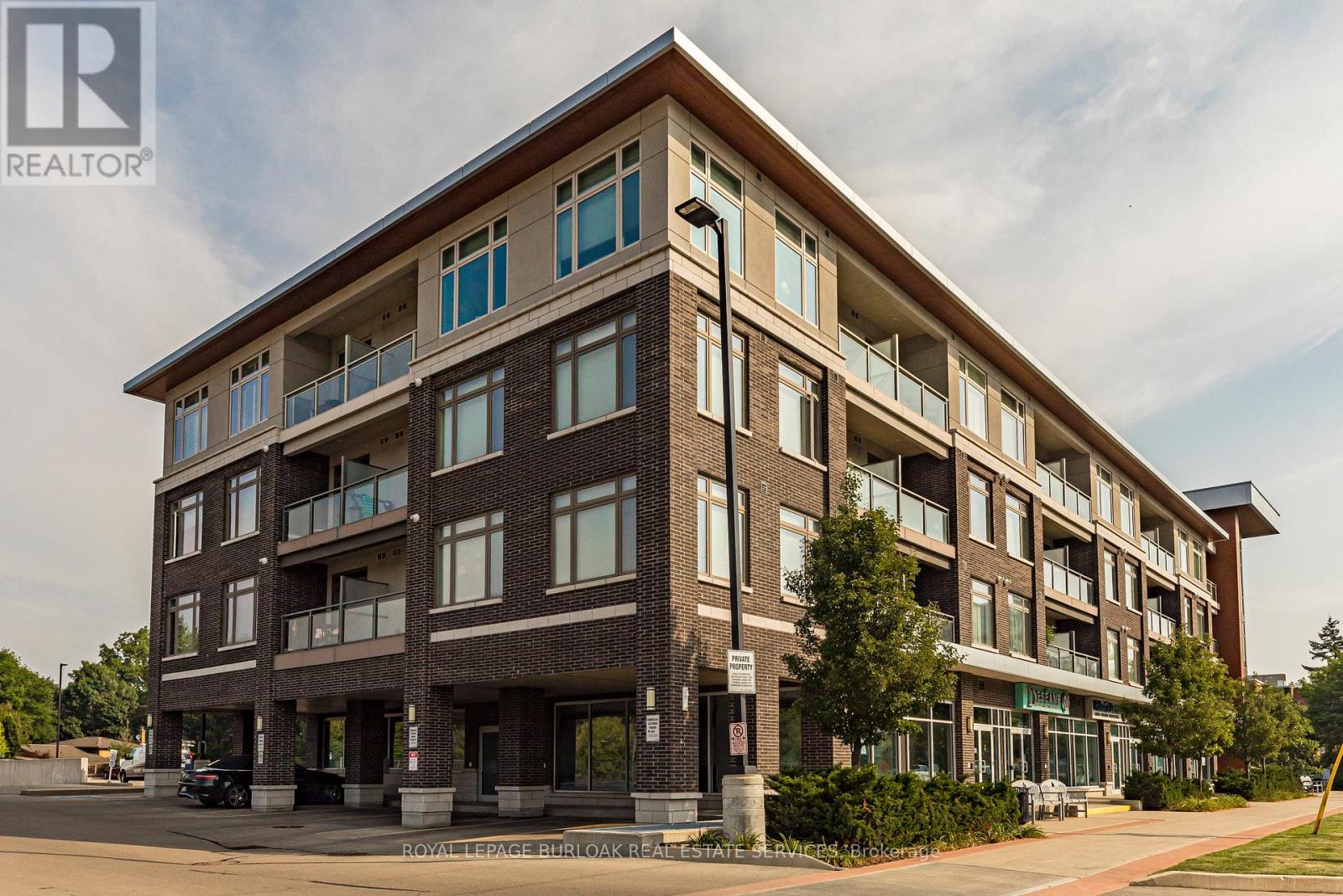 Apartment at 224 - 457 PLAINS ROAD E, Burlington (LaSalle)