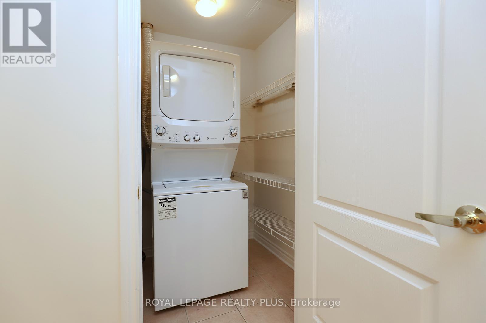 Apartment at 215 - 3351 CAWTHRA ROAD, Mississauga