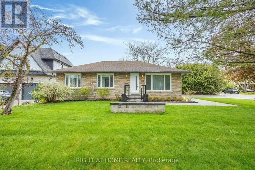 Detached at 1565 KIPPER AVENUE, Mississauga
