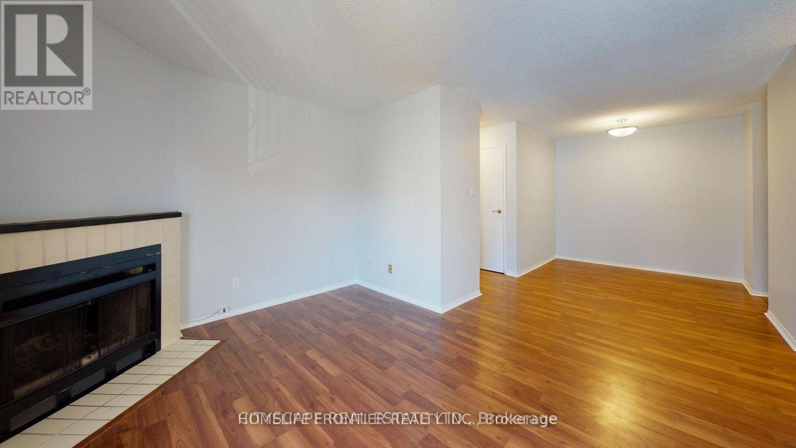 Apartment at 922 - 1450 GLEN ABBEY GATE, Oakville (GA Glen Abbey)