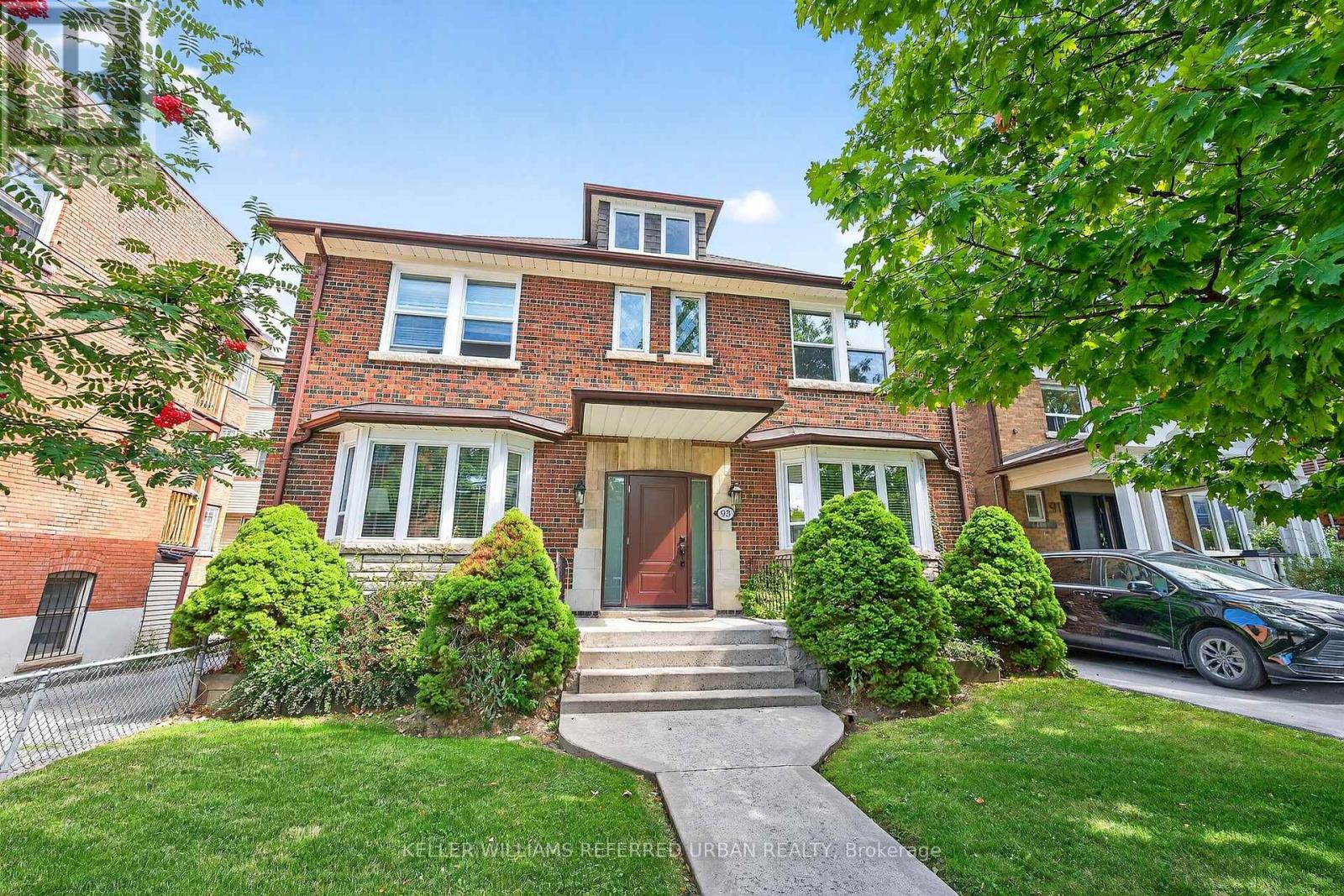 Multiplex at 93 NORTHCLIFFE BOULEVARD, Toronto (Corso Italia-Davenport)