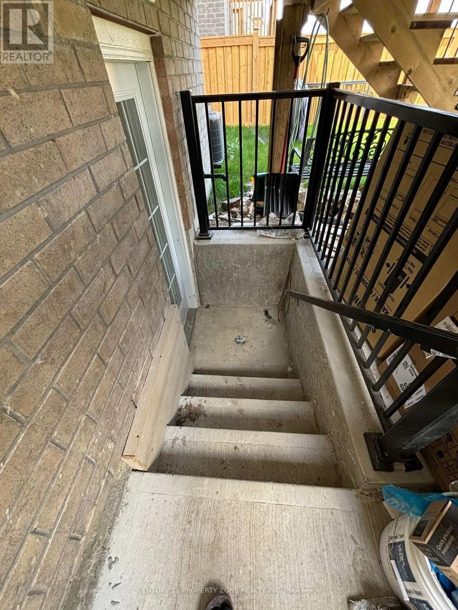 Detached at BSMT - 61 HAWTREY ROAD, Brampton (Northwest Brampton)