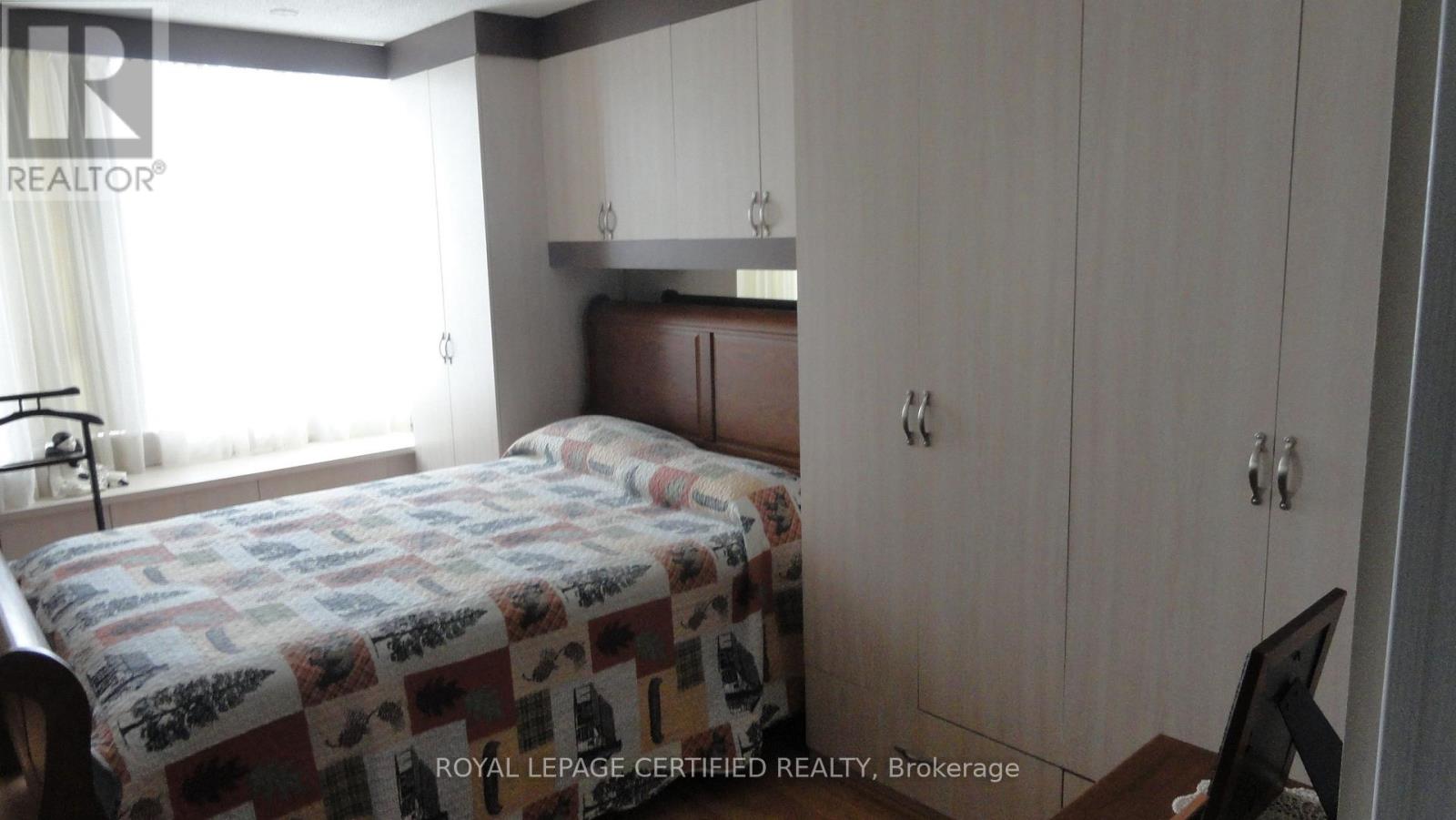 Apartment at PH9 - 100 COUNTY COURT BOULEVARD, Brampton