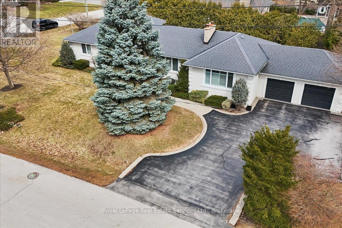 Detached at 281 PINEHURST DRIVE, Oakville (FD Ford)
