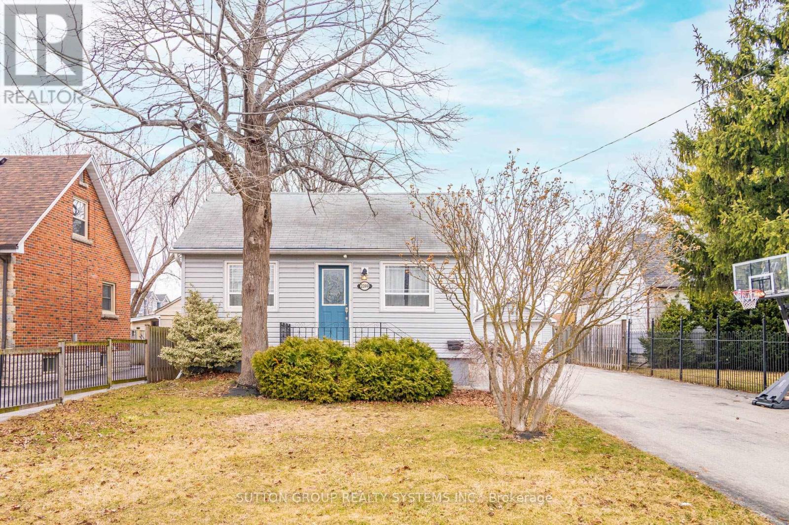 Detached at 2399 GLENWOOD SCHOOL DRIVE, Burlington (Freeman)