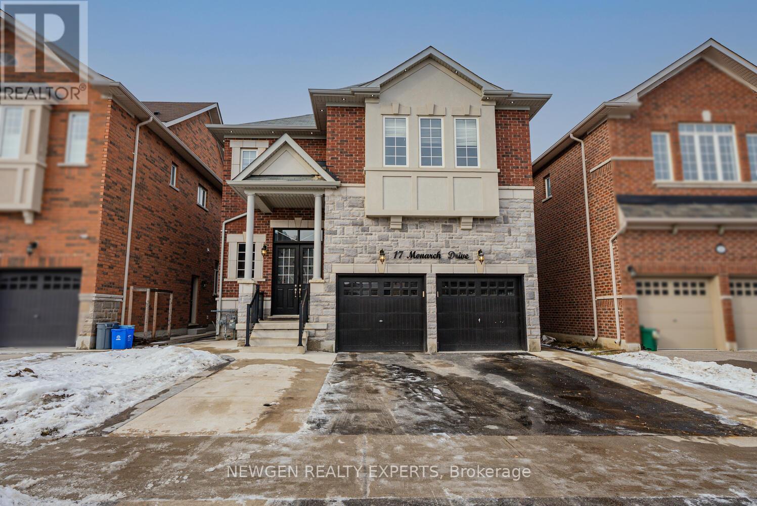 Detached at 17 MONARCH DRIVE, Halton Hills (Georgetown)