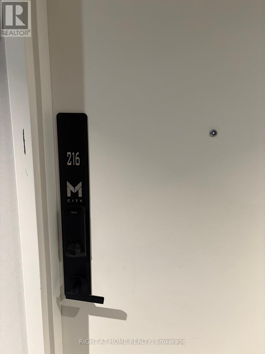 Apartment at 216 - 3883 QUARTZ ROAD, Mississauga (City Centre)