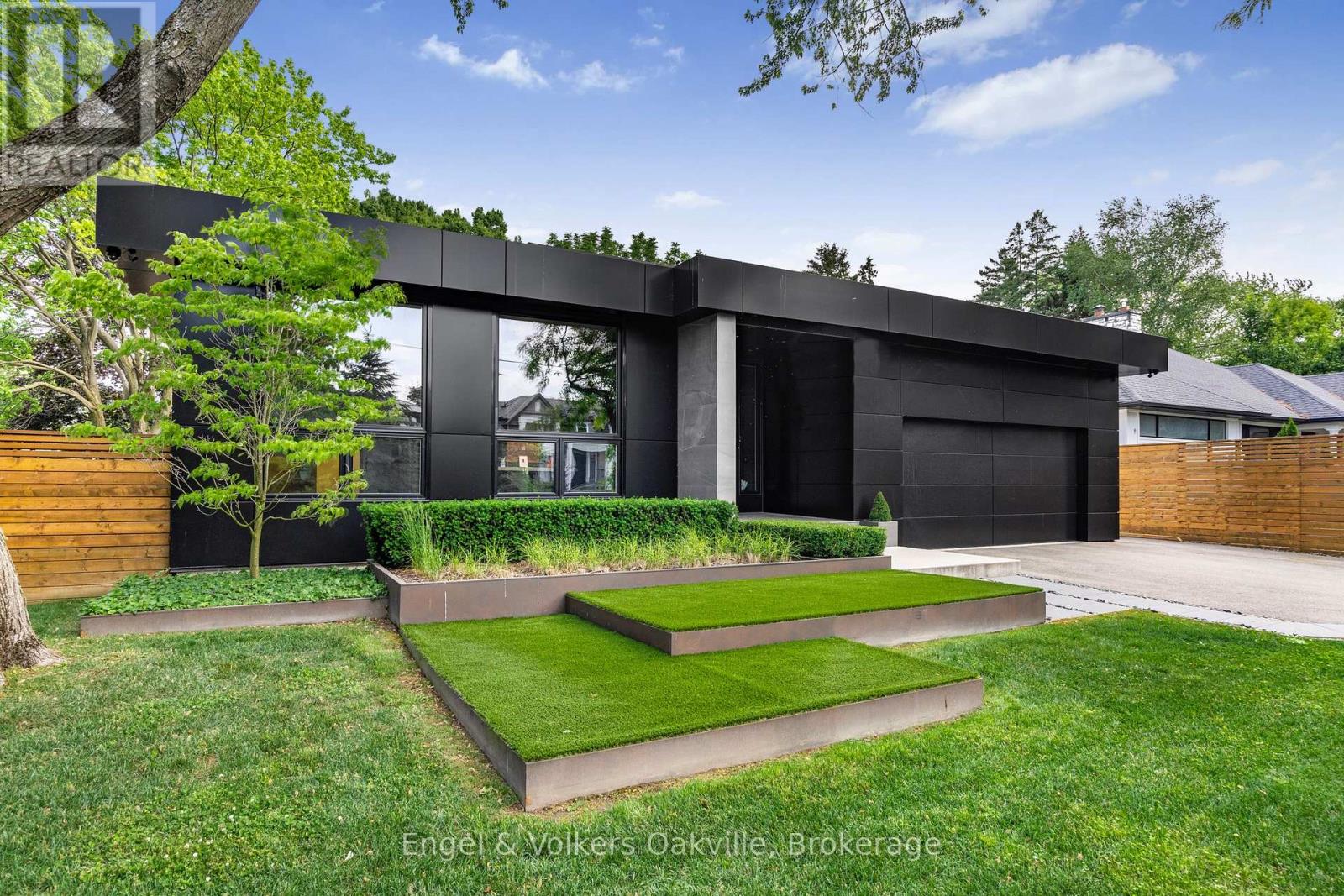 Detached at 1516 DUNCAN ROAD, Oakville (MO Morrison)