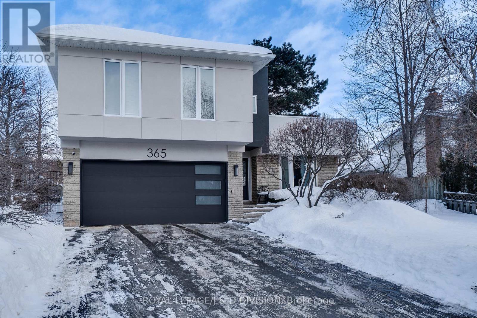 Detached at 365 LYNN PLACE, Oakville (FA Falgarwood)