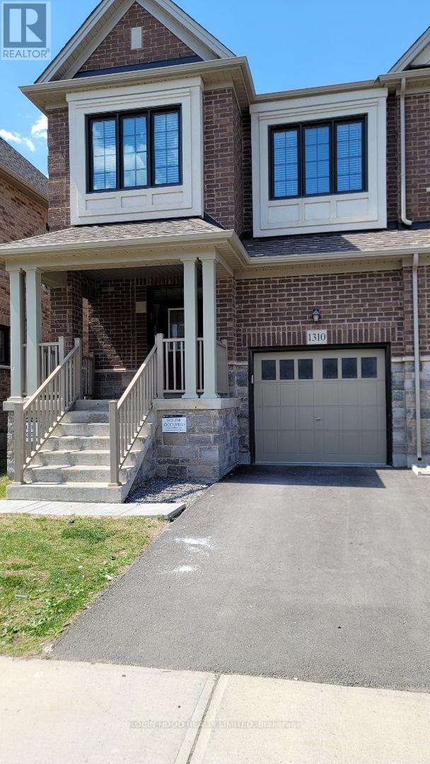 Detached at 1310 CLARRIAGE COURT, Milton (FO Ford)