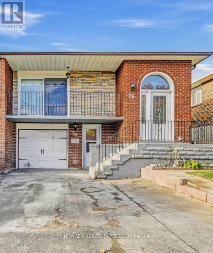 Semi-Detached/Link at 28 ROYAL SALISBURY WAY, Brampton (Madoc)