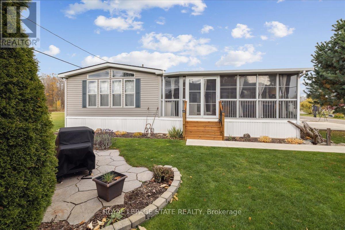 Detached at 13 SPRUCE - 4449 MILBUROUGH LINE, Burlington