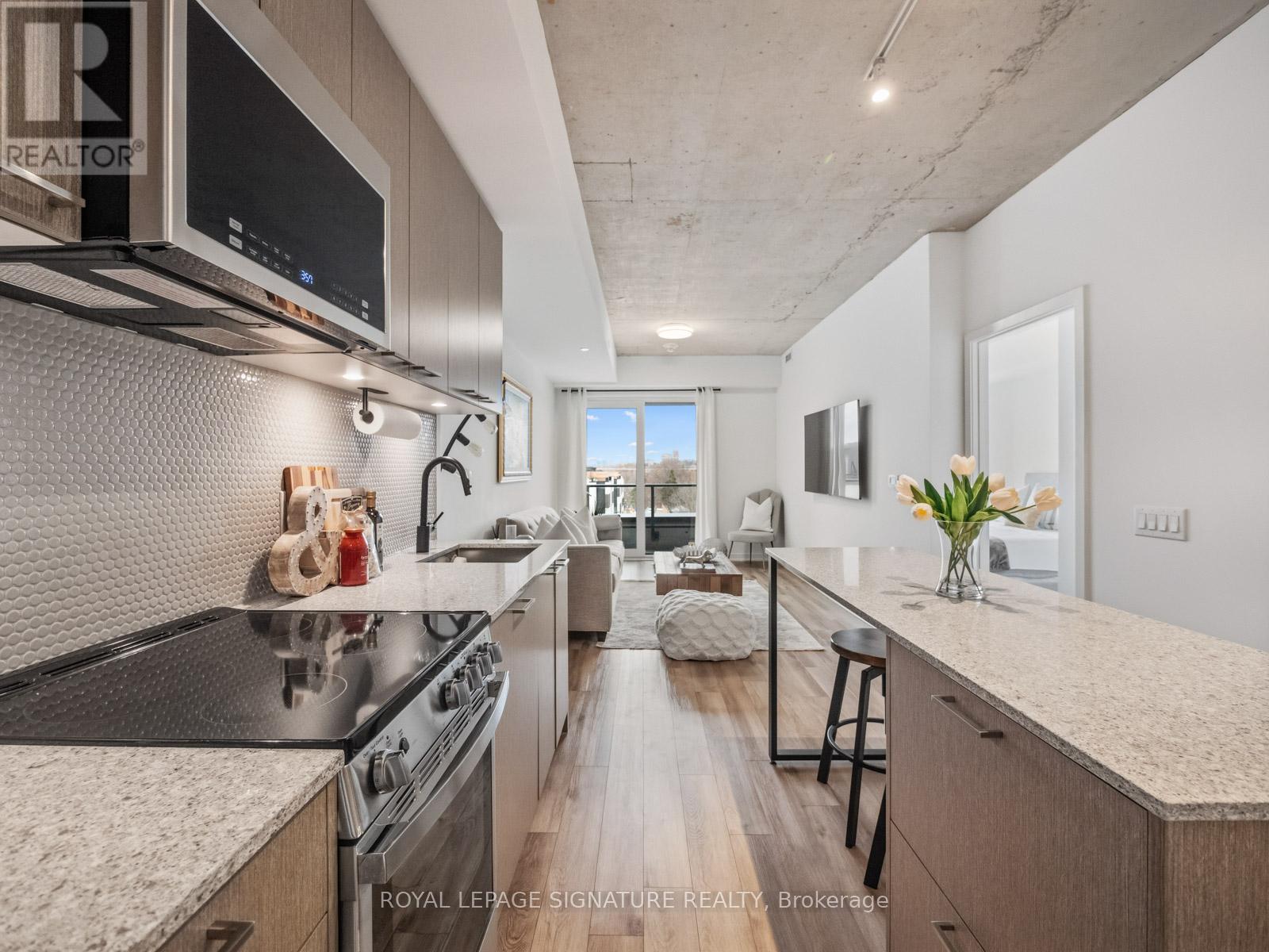 Apartment at 403 - 1808 ST CLAIR AVENUE, Toronto (Weston-Pellam Park)