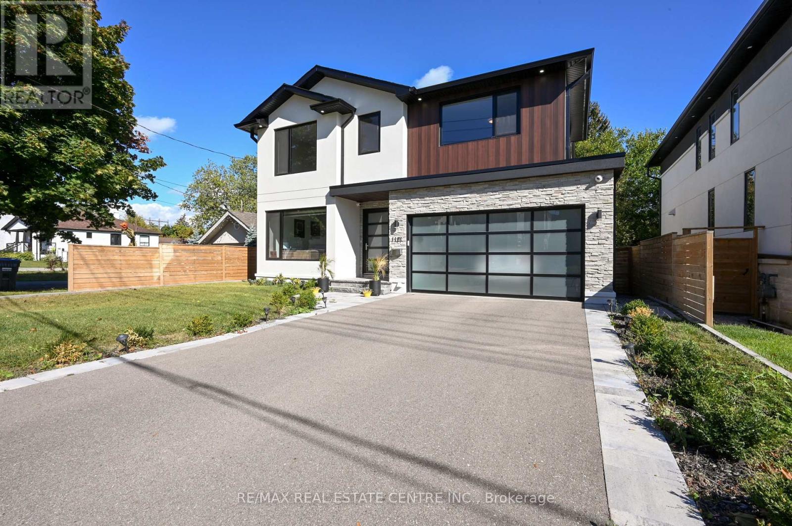 Detached at 1181 OGDEN AVENUE, Mississauga (Lakeview)