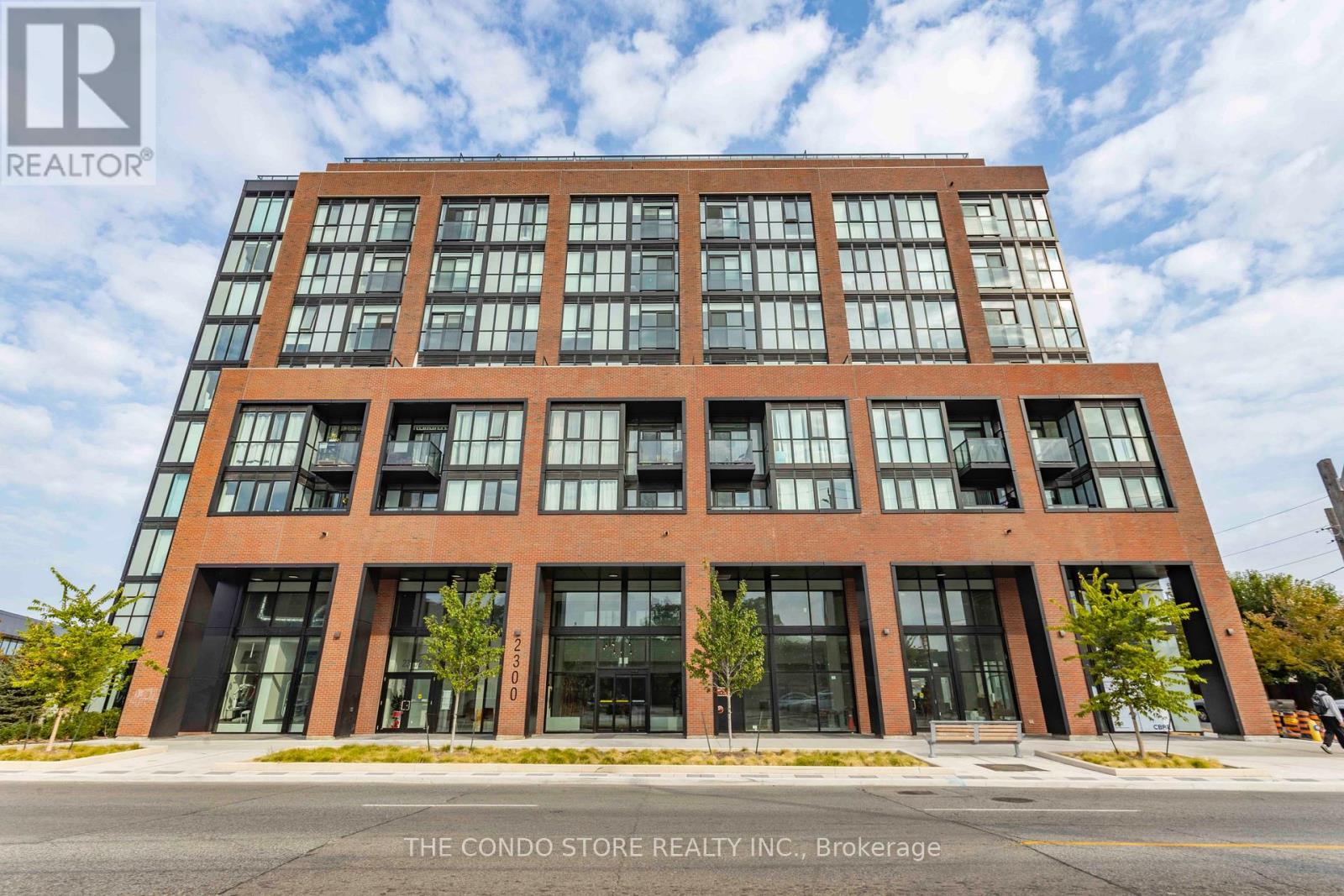 Apartment at 905 - 2300 ST. CLAIR AVENUE W, Toronto (Junction Area)