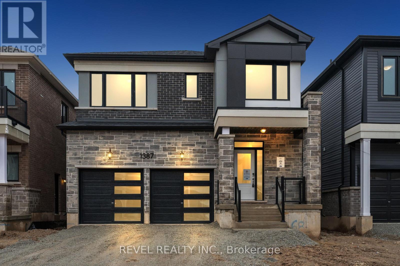 Detached at 1387 HEARNS PLACE, Milton (BW Bowes)