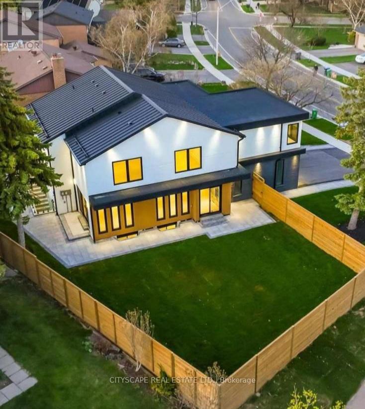 Detached at 2893 FOLKWAY DRIVE, Mississauga (Erin Mills)