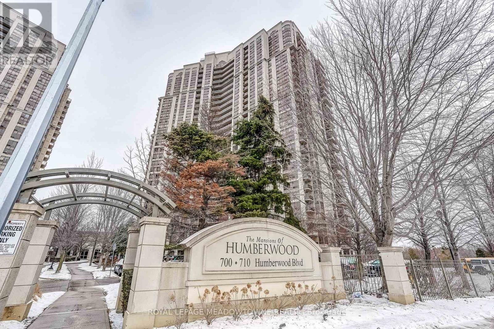 Apartment at 431 - 700 HUMBERWOOD BOULEVARD, Toronto (West Humber-Clairville)