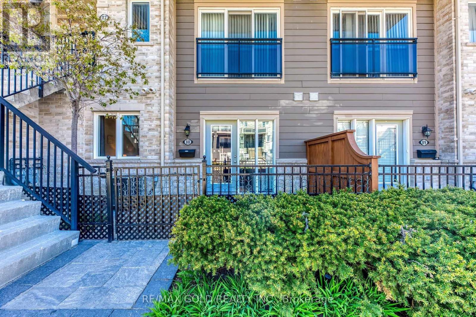 Townhouse at 88 - 60 FAIRWOOD CIRCLE, Brampton (Sandringham-Wellington)