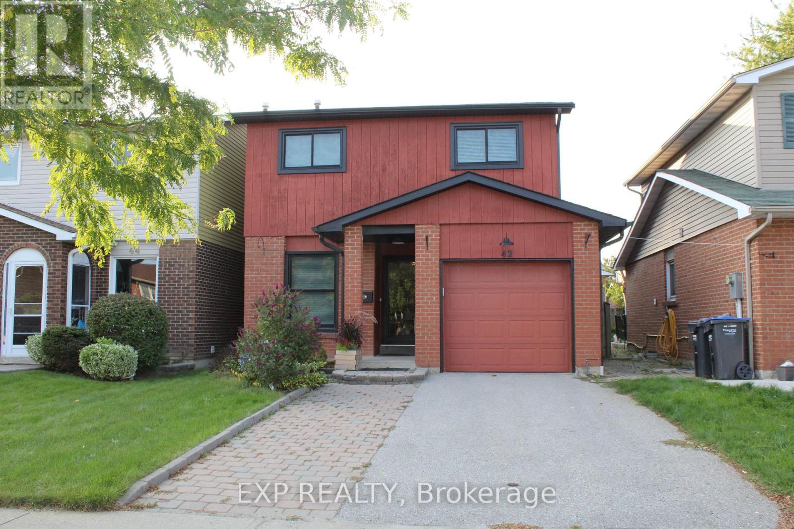 Semi-Detached/Link at 42 LINDRIDGE AVENUE, Brampton (Westgate)