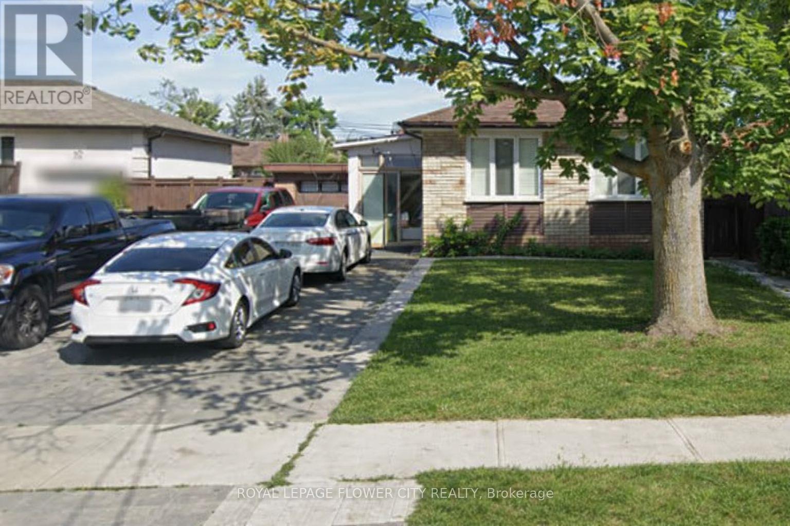 Detached at 63 HAWKEDON CRESCENT, Toronto (West Humber-Clairville)