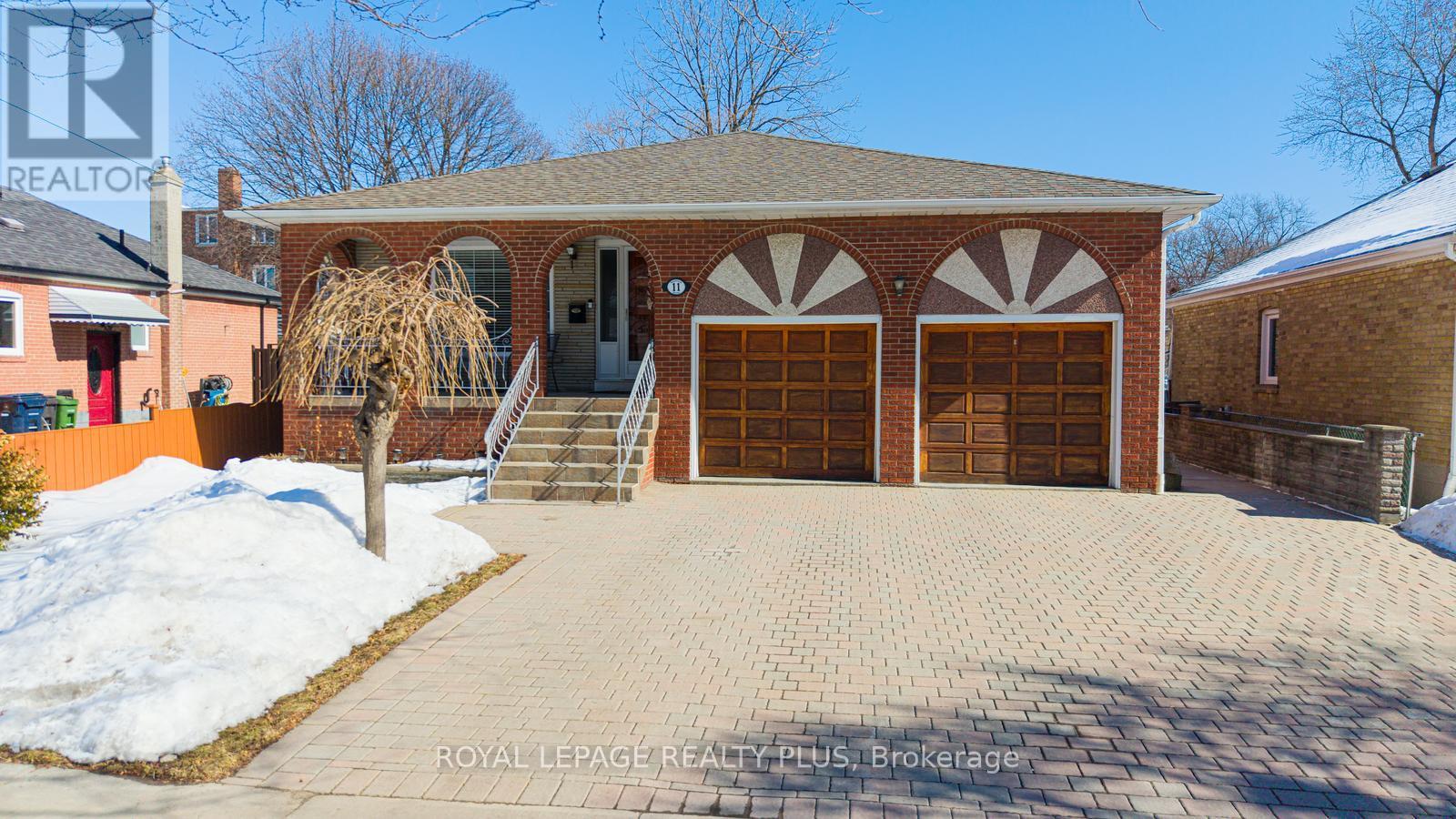 Detached at 11 RANWOOD DRIVE, Toronto (Humberlea-Pelmo Park)