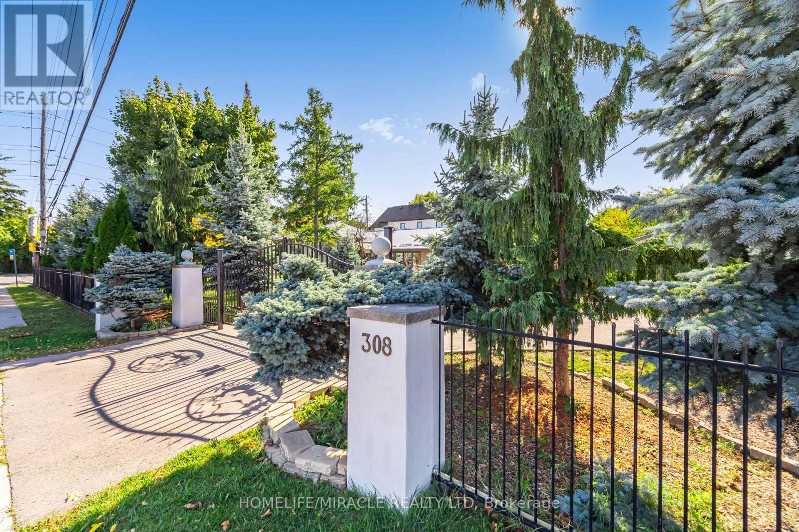 Detached at 308 THIRD LINE, Oakville (WO West)