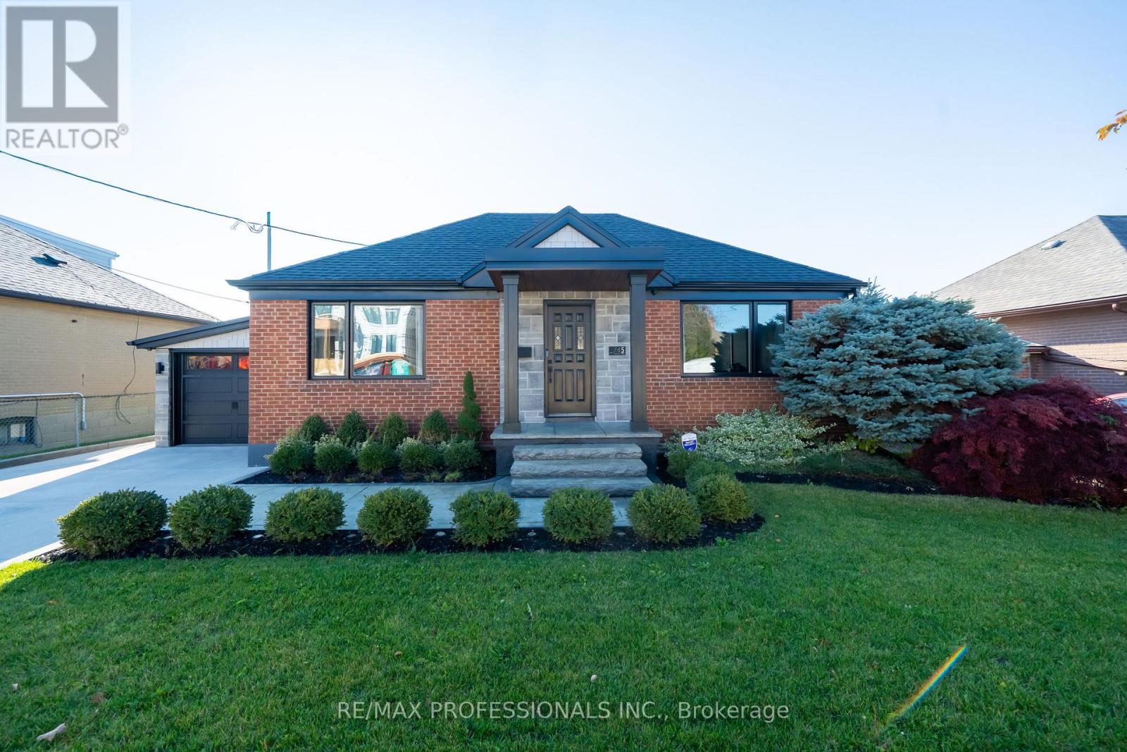 Detached at 745 GLENGROVE AVENUE W, Toronto (Yorkdale-Glen Park)