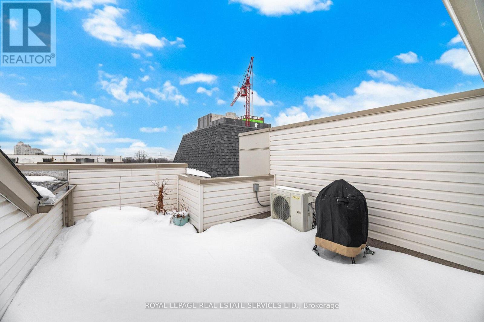 Townhouse at 402 - 8 DRUMMOND STREET, Toronto