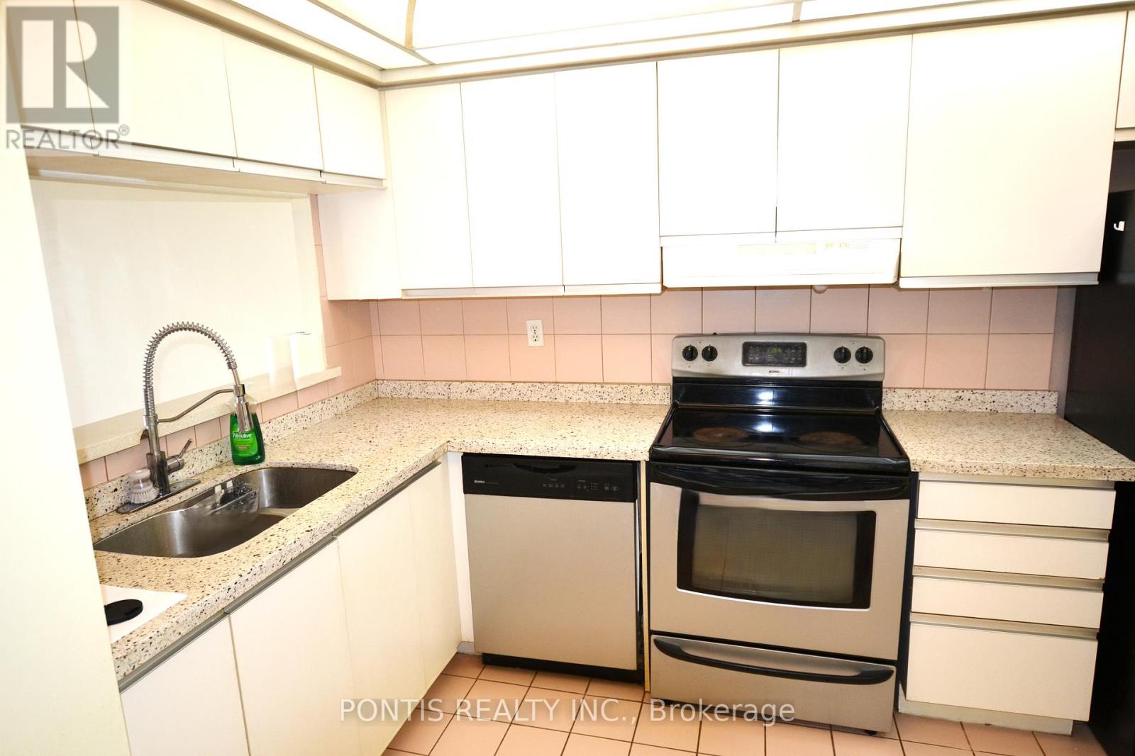 Apartment at 1008 - 24 HANOVER ROAD, Brampton