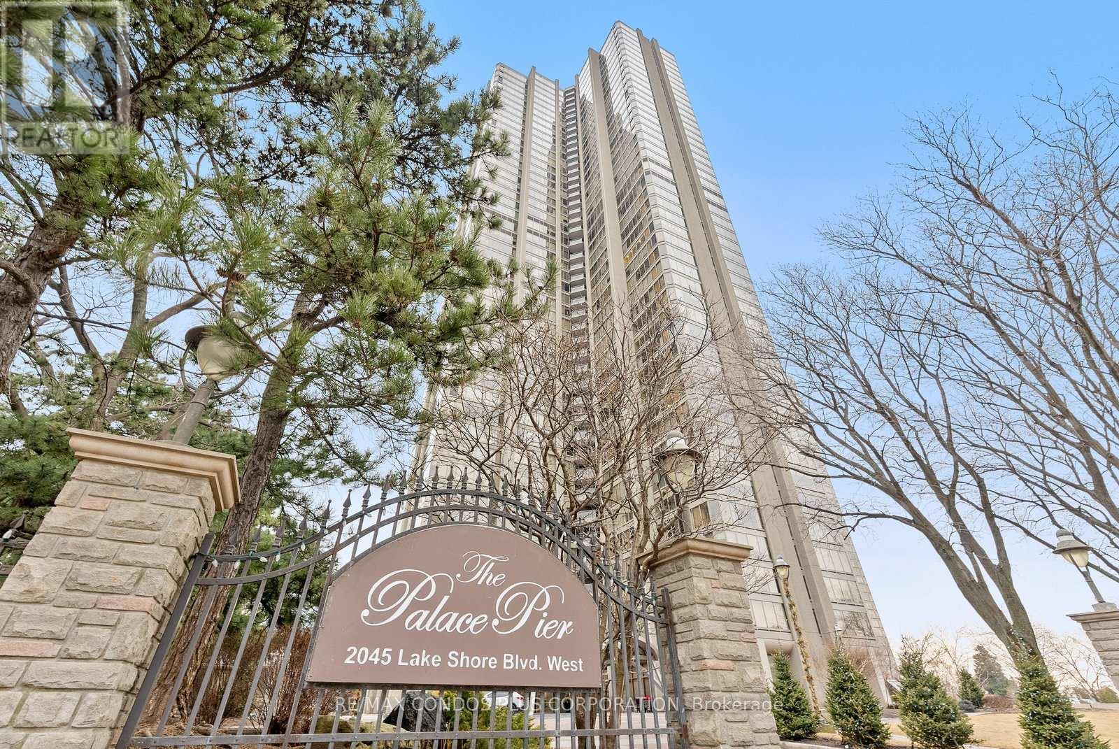Apartment at 511 - 2045 LAKE SHORE BOULEVARD W, Toronto (Mimico)