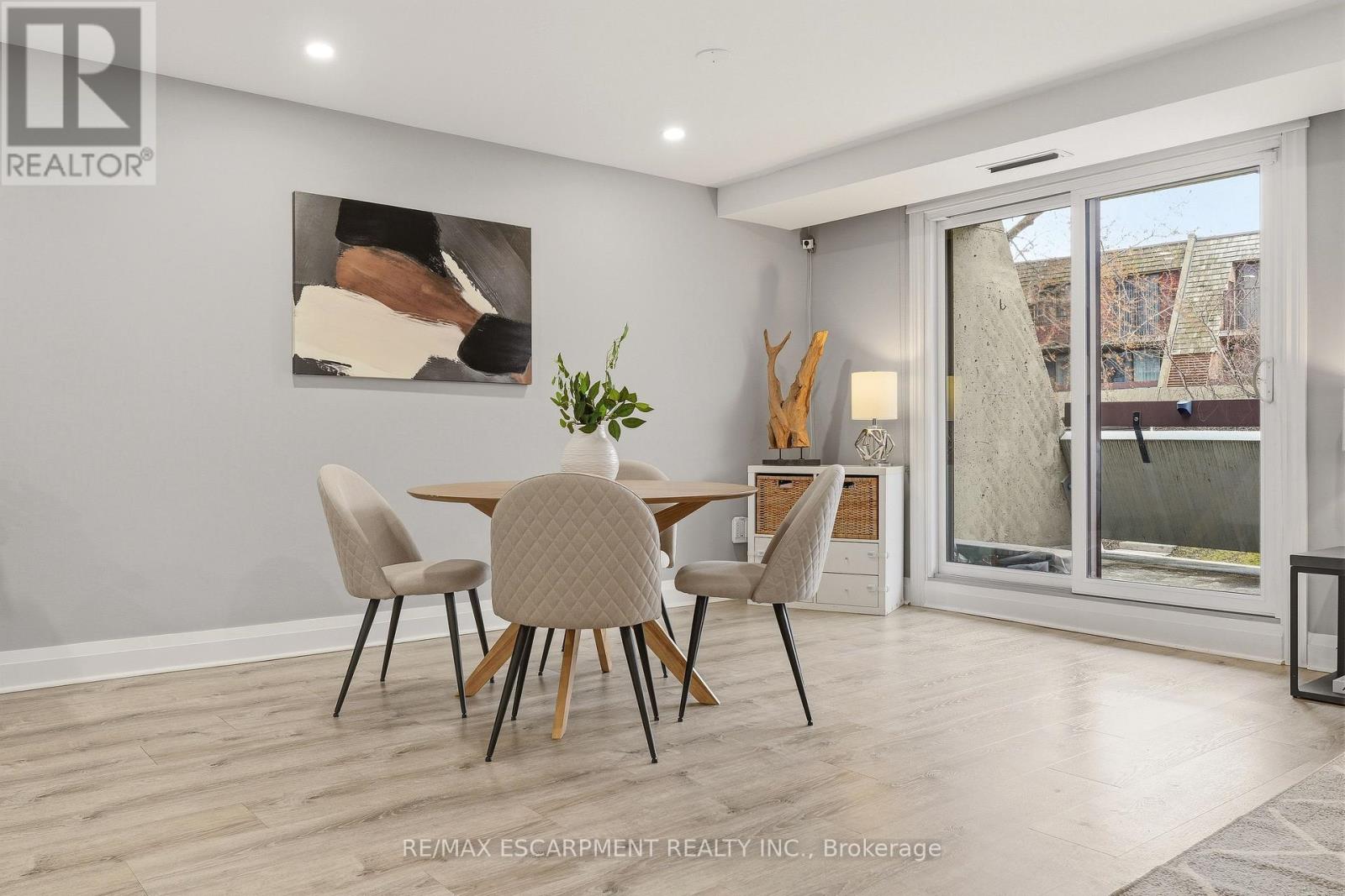 Townhouse at 177 - 1250 MISSISSAUGA VALLEY BOULEVARD, Mississauga