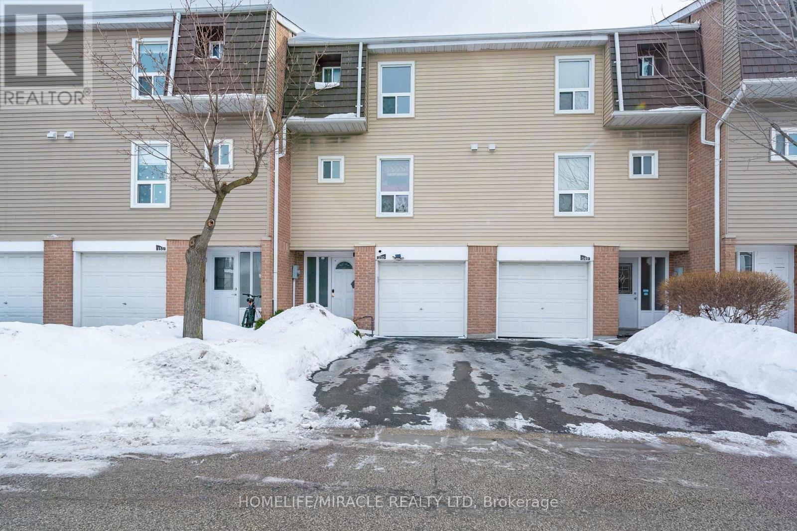 Townhouse at 150 - 150 ENDERBY CRESCENT, Brampton (Southgate)