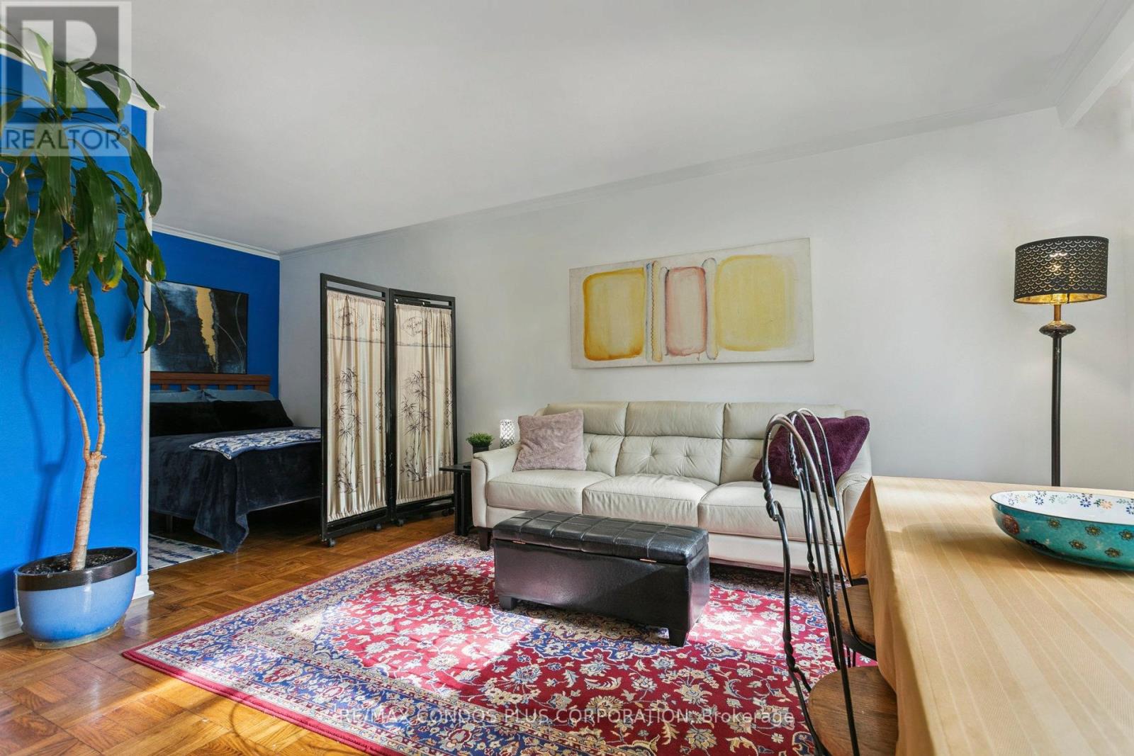 Apartment at 101 - 185 STEPHEN DRIVE, Toronto (Stonegate-Queensway)