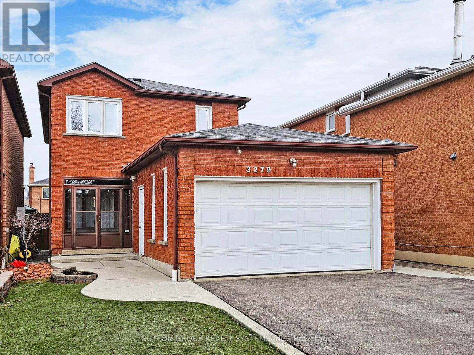 Detached at 3279 PILCOM CRESCENT, Mississauga (Fairview)