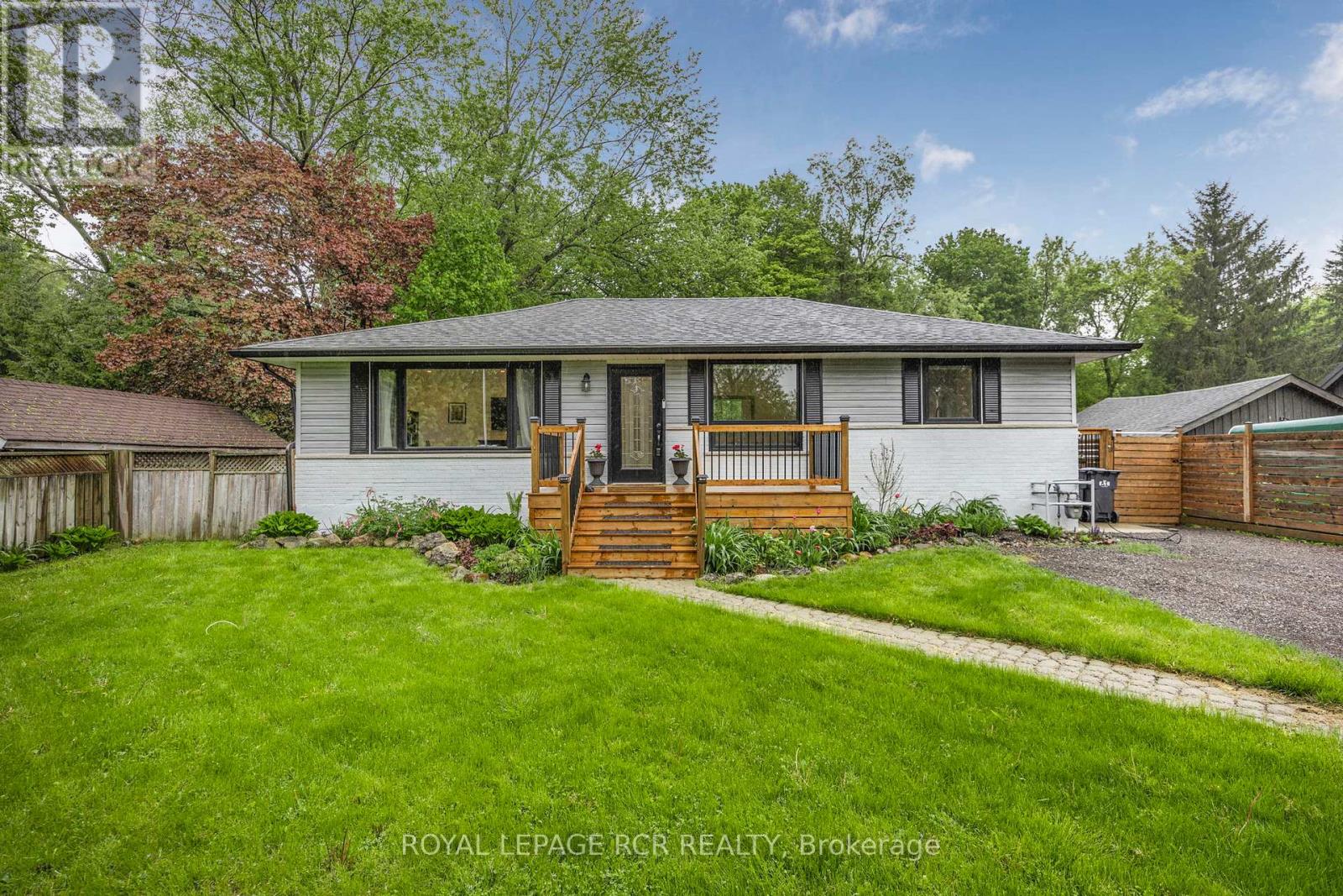 Detached at 61 WILLIAM STREET E, Caledon
